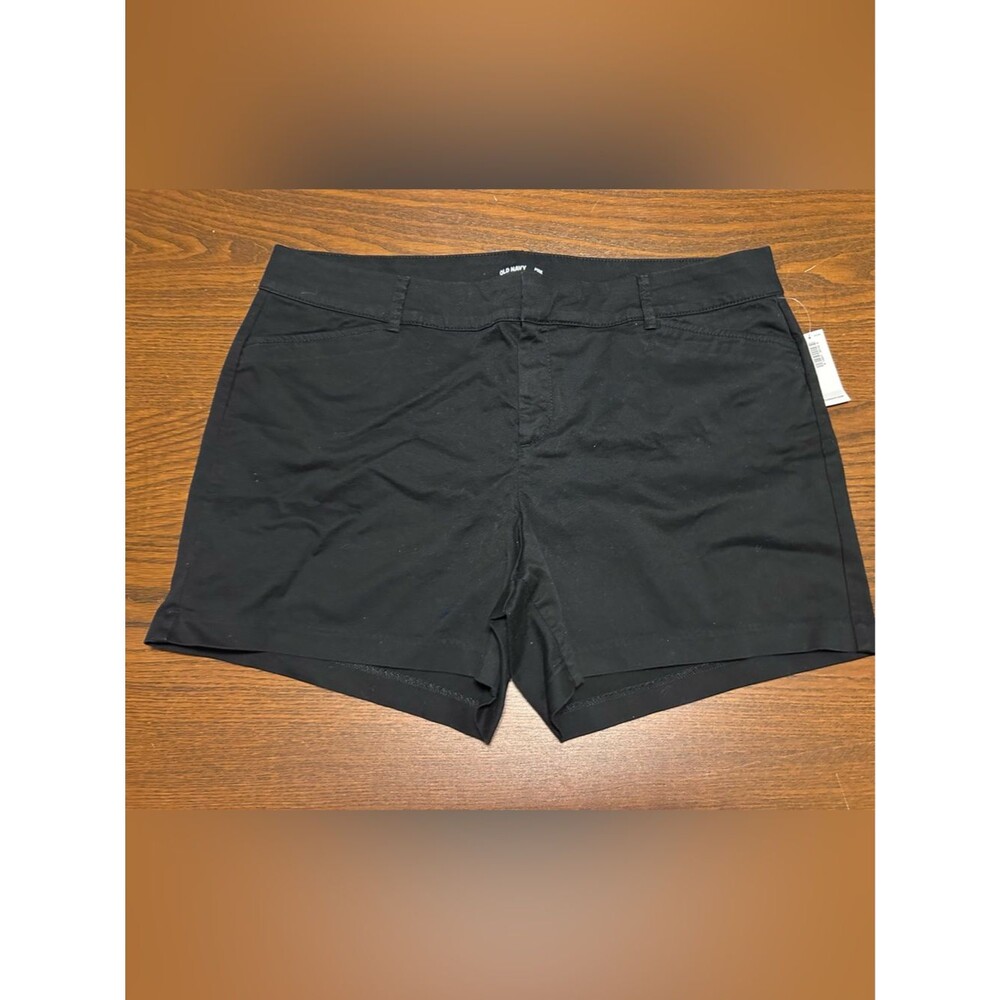 NWT Old Navy Women's High Rise Pixie Shorts Black Secret Smooth Pockets size 14